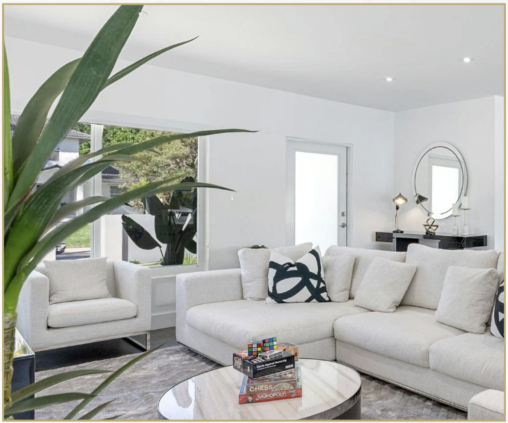 home staging ou décoration intérieure - salon neutre et épuré